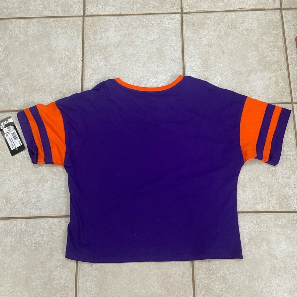 Crop Kids Clemson Tigers Shirt - Orange and Purple
NWT - Picture 4 of 4